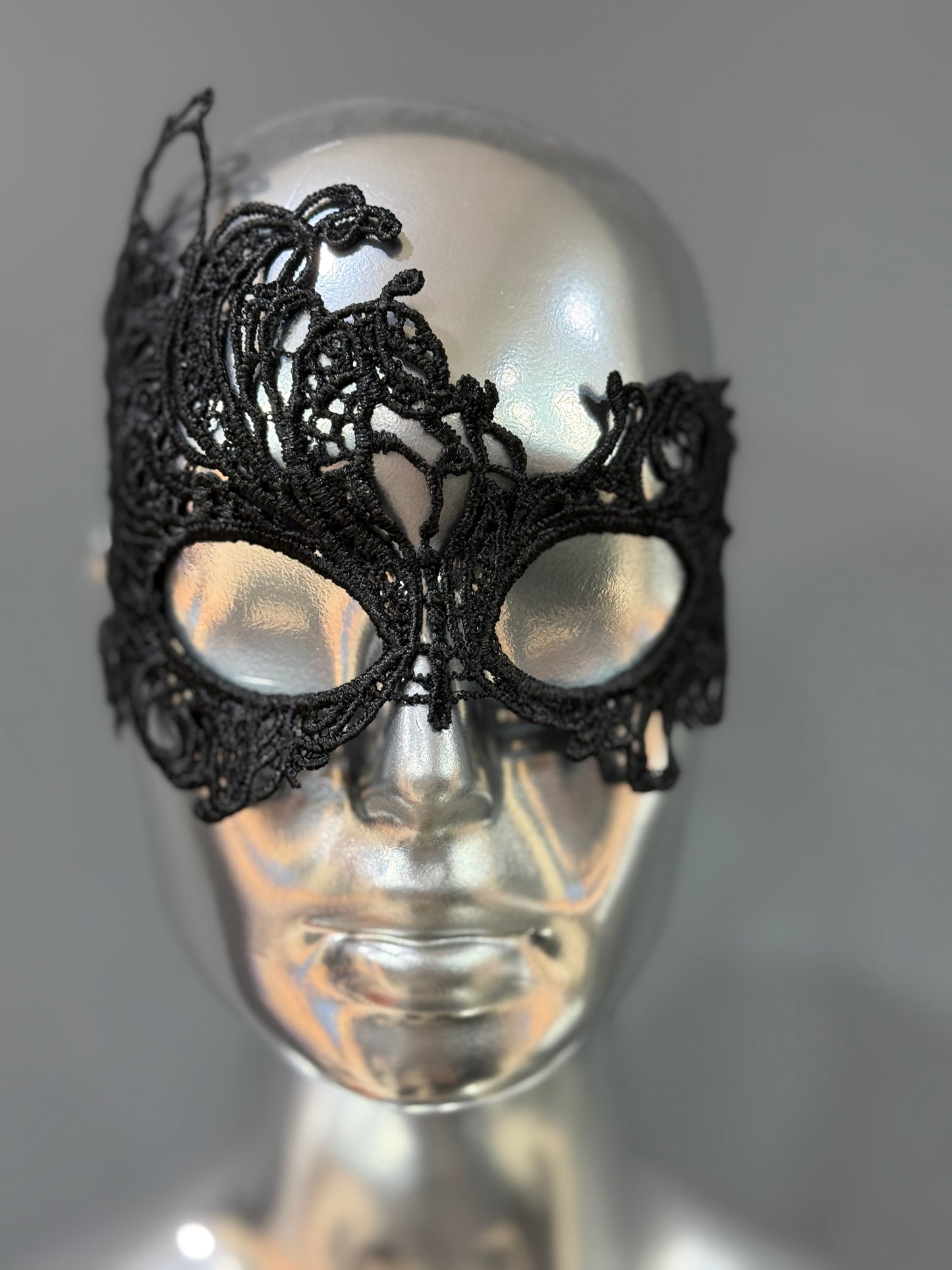 BLACKBOX Lace Mask 1