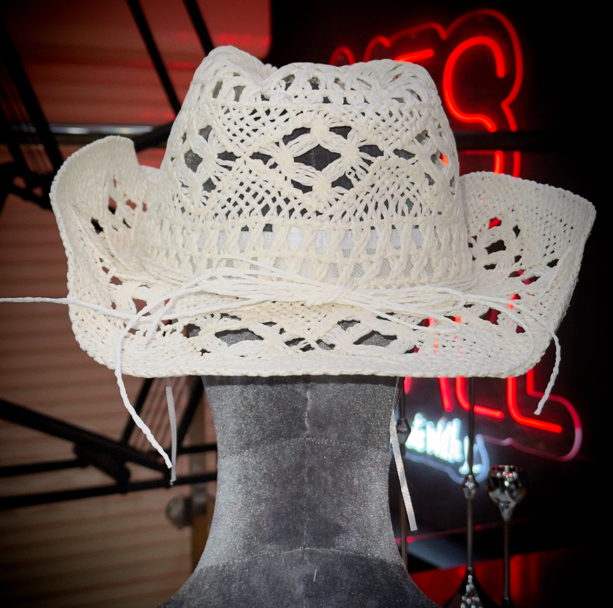 BLACKBOX Bridal Beach Hat
