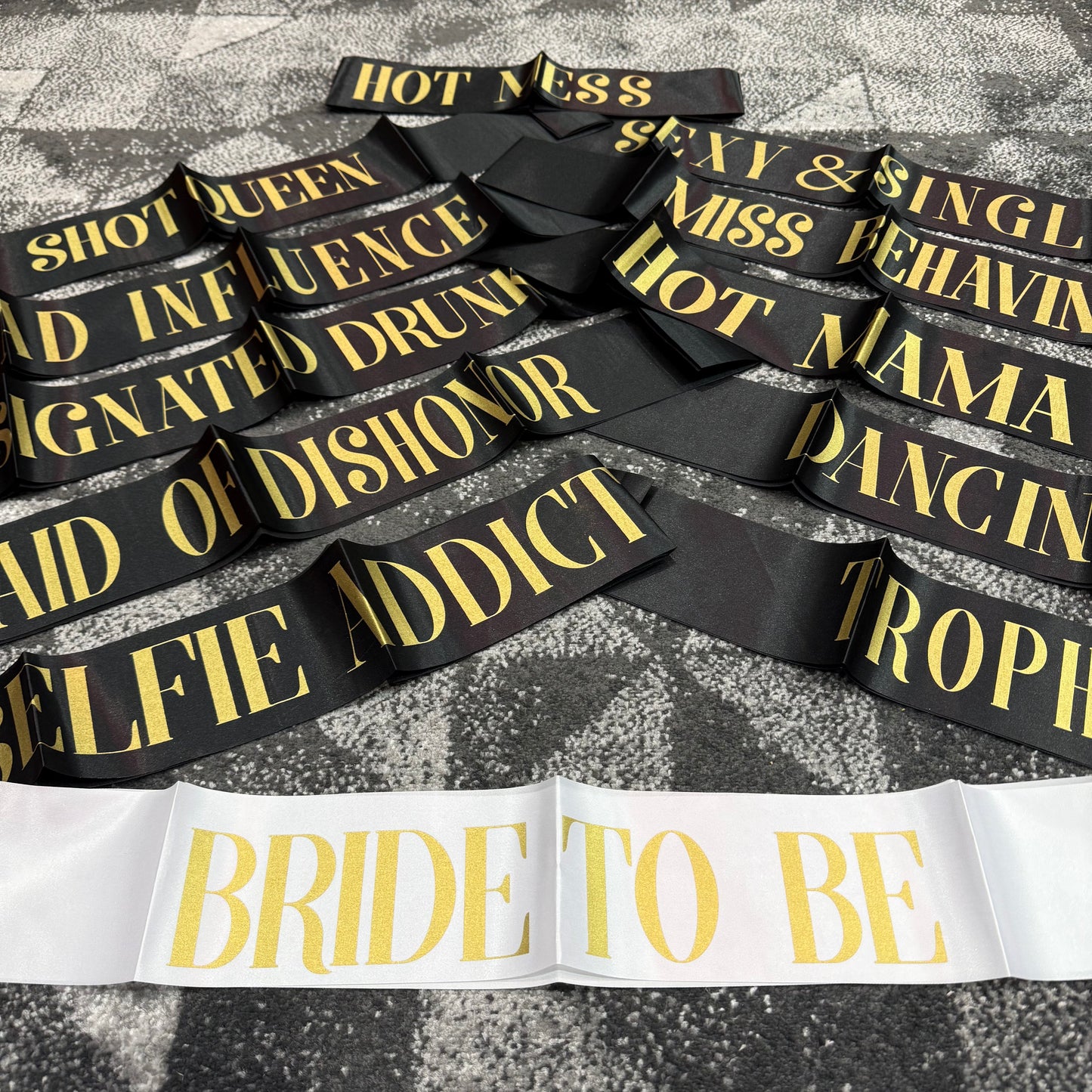 BLACKBOX Bride and Funny Team Bride 12 Pack Belts