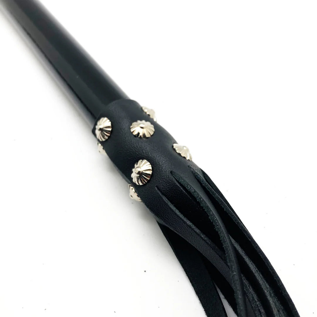 THERED Wooden Martinet with Leather Strings - 78 cm - Black