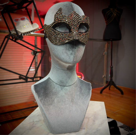 BLACKBOX Diamond Complete Mask Unisex