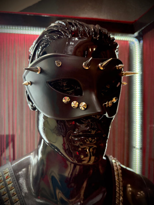 BLACKBOX Unisex Spike Mask