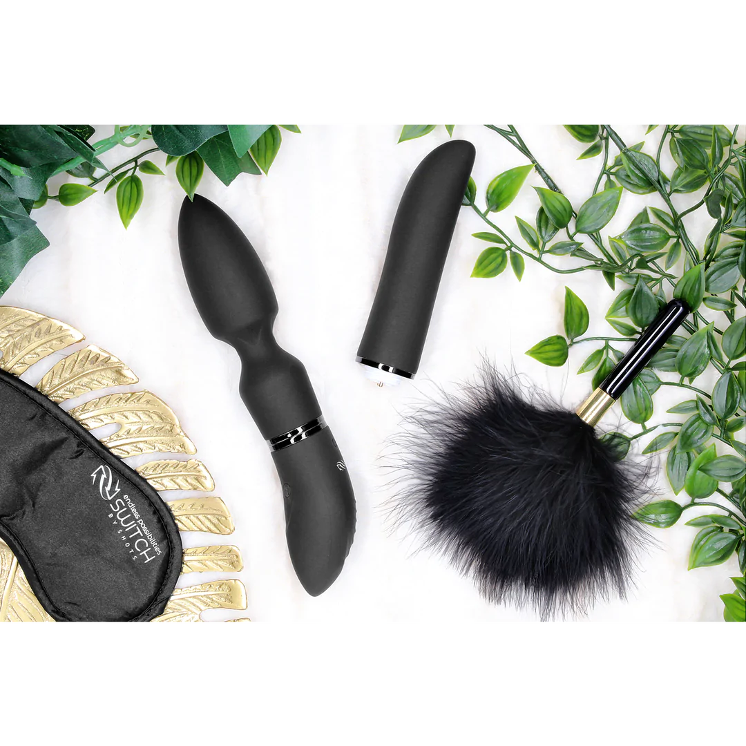 SWITCH Pleasure Kit #4 - Vibrator with Different Attachments